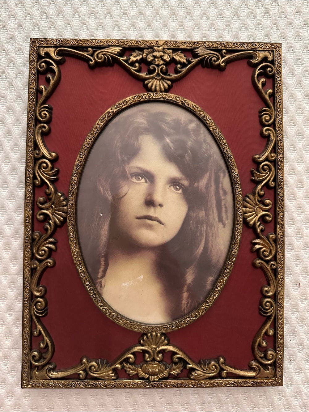 Antique-Style Ornate Gold & Burgundy Oval Photo Frame
